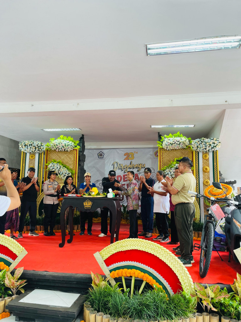 HUT DESA MEKAR BHUWANA